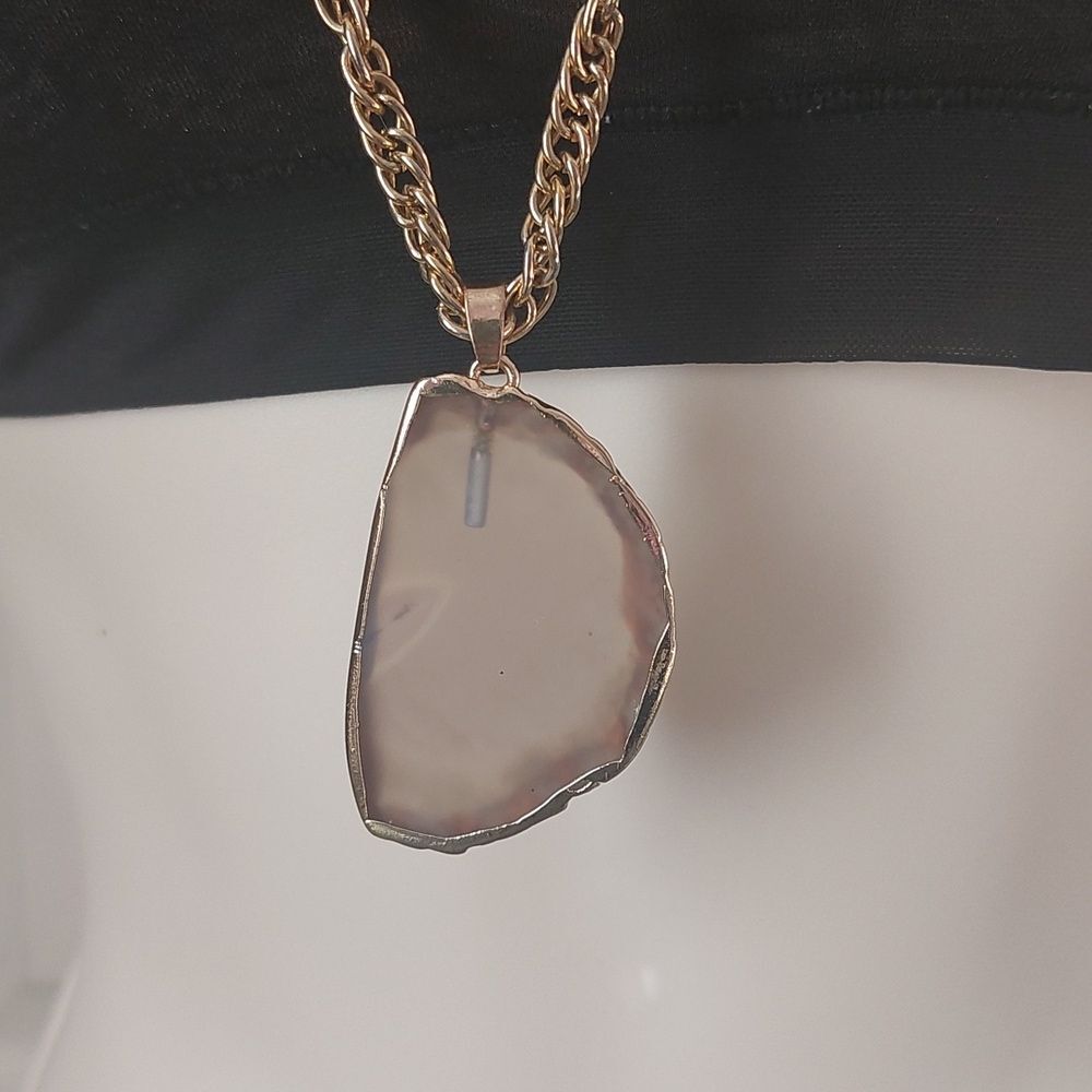 Natural Agate Slab Gold Gilded Pendant On Gold Tone Twist Chain Necklace - Picture 3 of 7